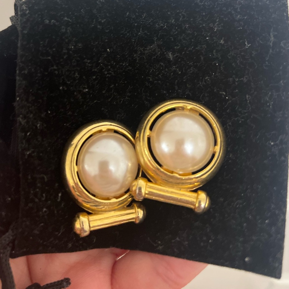 Vintage Neoclassical Faux Pearl Clip Earrings with Bar